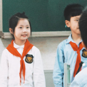 我和亲女疯狂做爰
